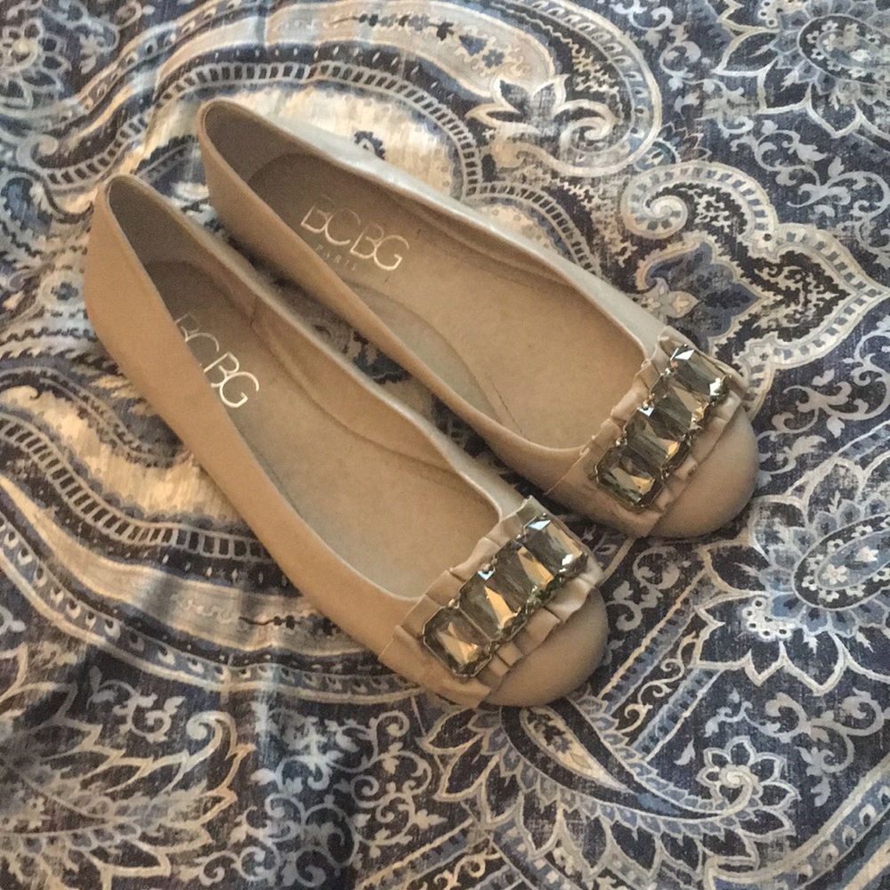 Jeweled BCBG grey flats